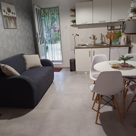 Apartment Mira Trogir Eksteriør billede